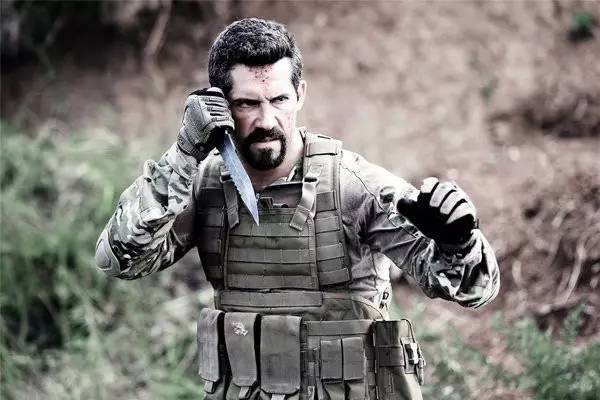 戰(zhàn)狼1演員群像，熱血演繹鑄就經(jīng)典