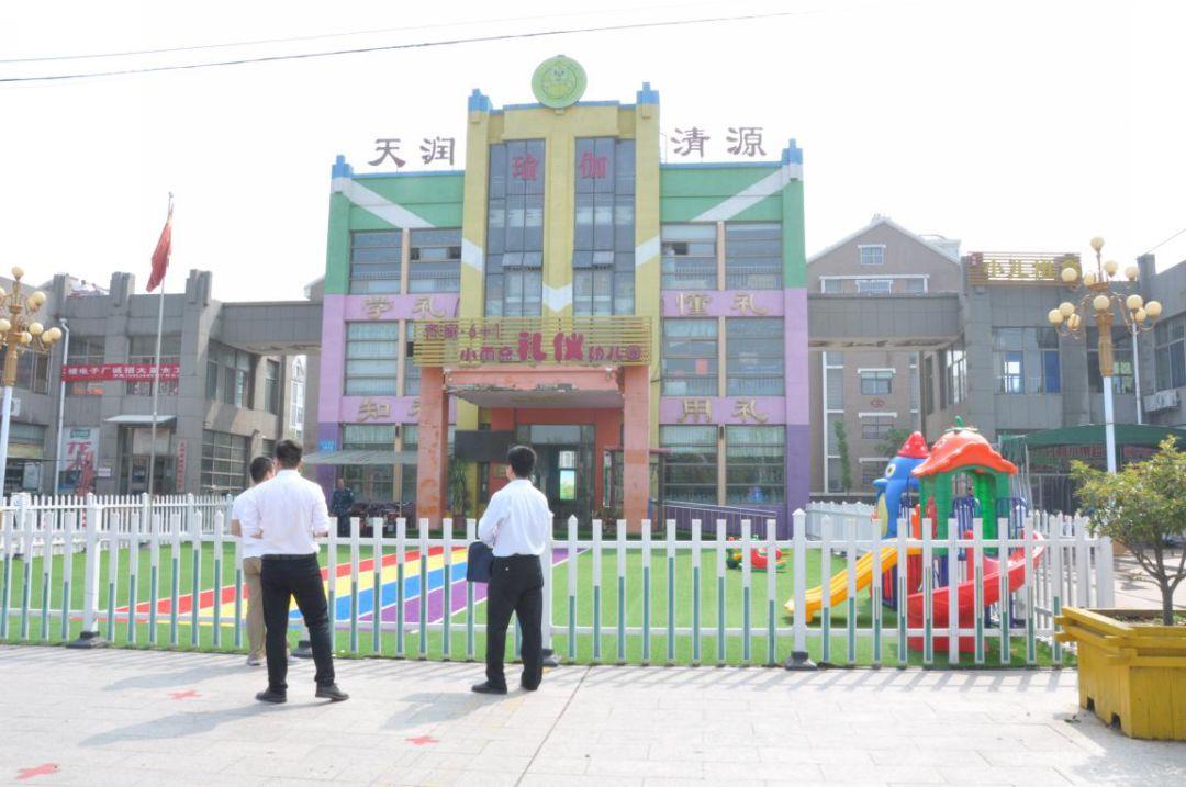 校園新劇速遞與巷弄深處的特色小店探秘揭秘