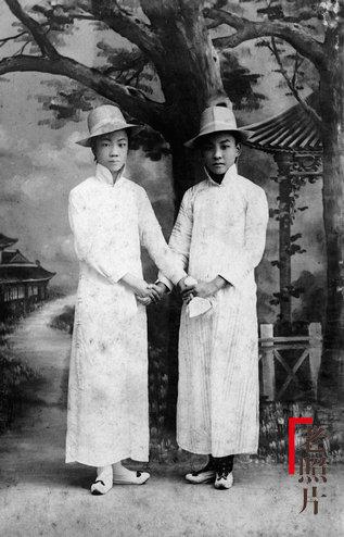 京劇老生演員的秘密戲樓之旅