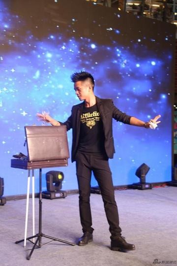 最新舞臺魔術(shù)表演,最新舞臺魔術(shù)表演的高科技產(chǎn)品介紹