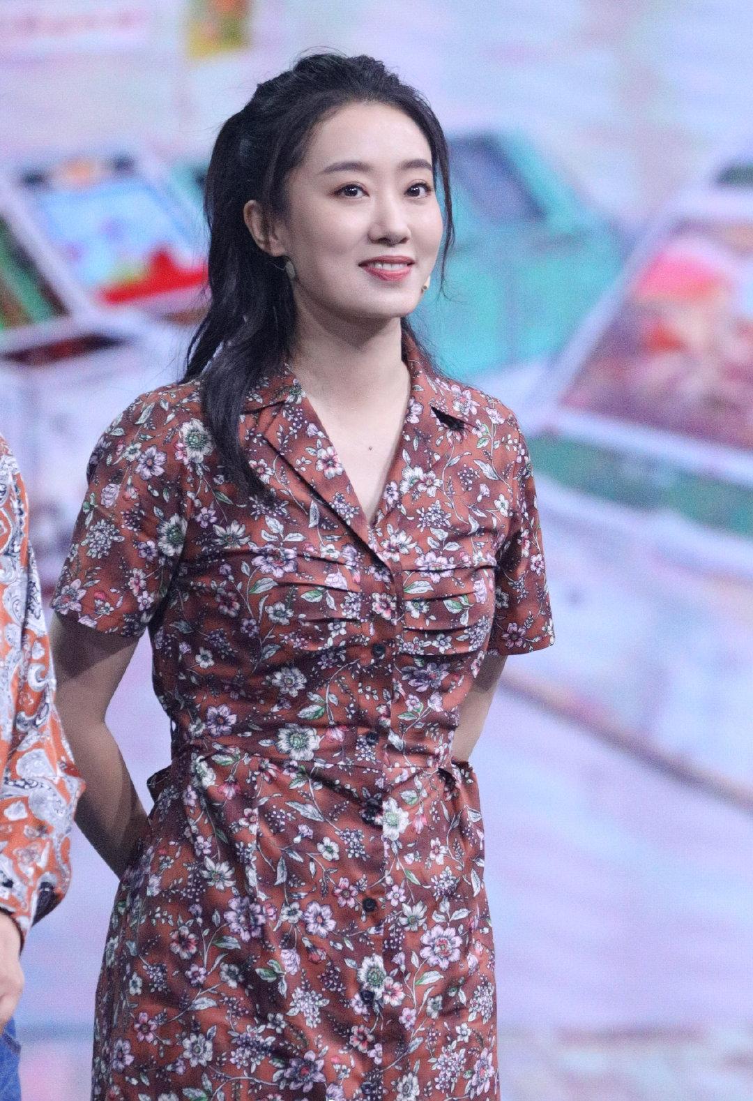 時(shí)尚潮流穿搭探索自然美景的時(shí)尚旅行之旅