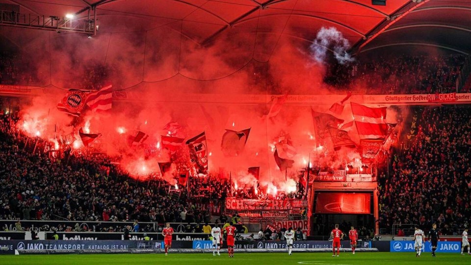 空?qǐng)霰荣惖莫?dú)特體驗(yàn)與觀點(diǎn)碰撞