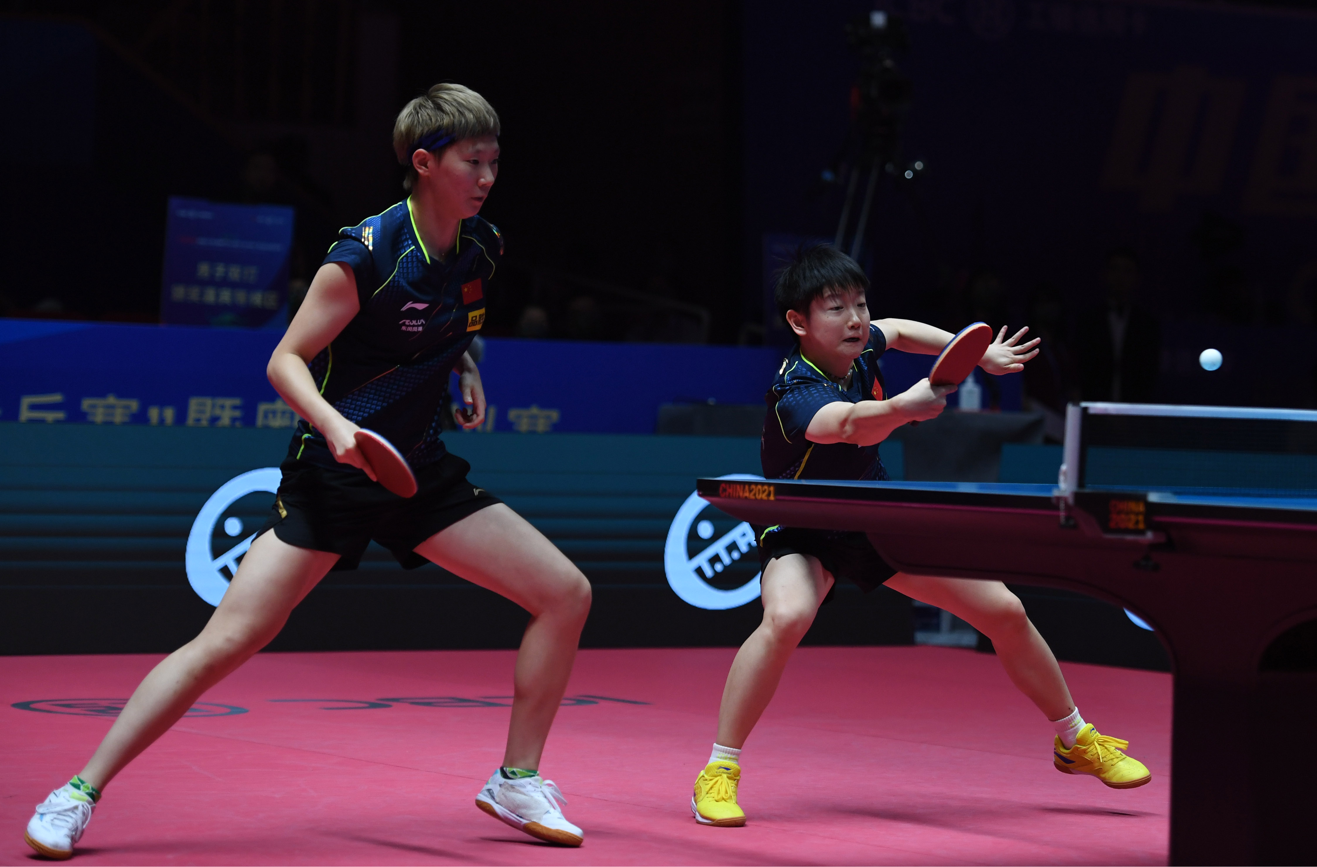 世乒賽女雙最新動(dòng)態(tài)與小巷中的乒乓秘密小店揭秘