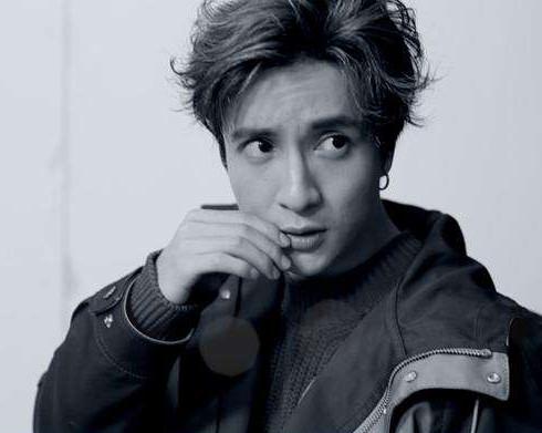 薛之謙帶字圖片最新，展現(xiàn)變化的力量與自信成長的旋律